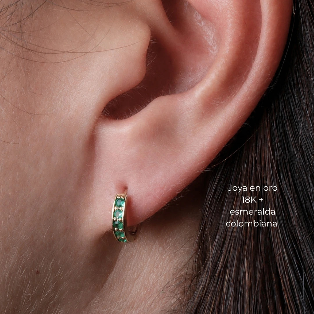 Arete Candonga Esmeralda Oro 18K
