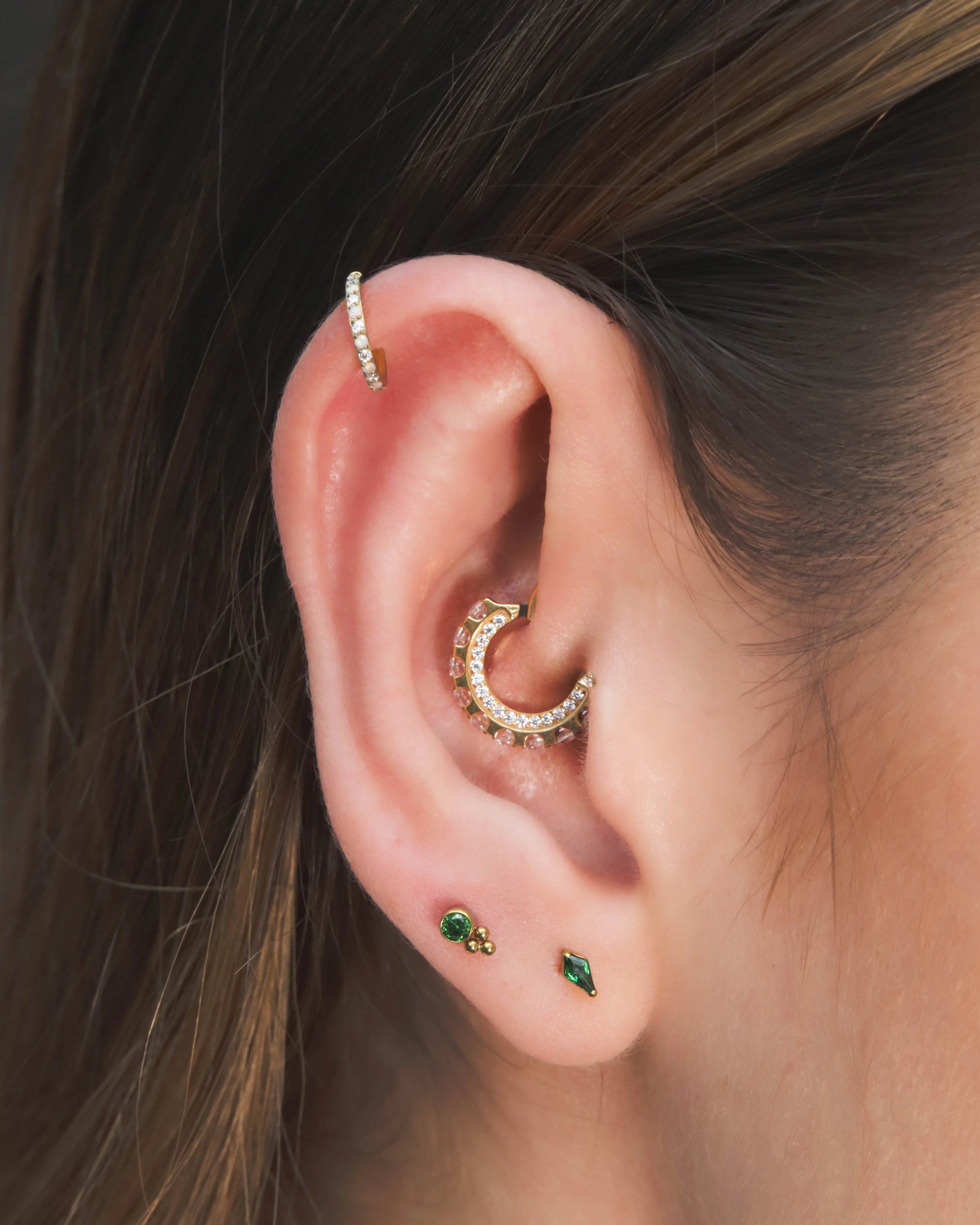 Labret Triángulo Verde en Titanio | Green Essence
