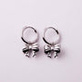 Pendientes Tipo Candonga con Moños Delicados - Acero Inoxidable Dorado y Plateado - Helix Body Jewelry - Tienda Online de Piercings