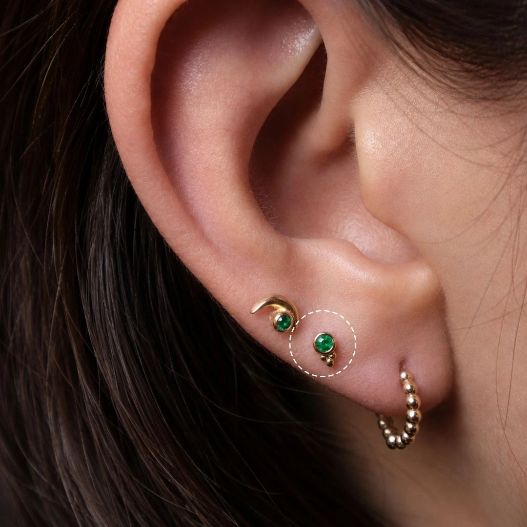 Labret Mini Esmeralda Oro 18K