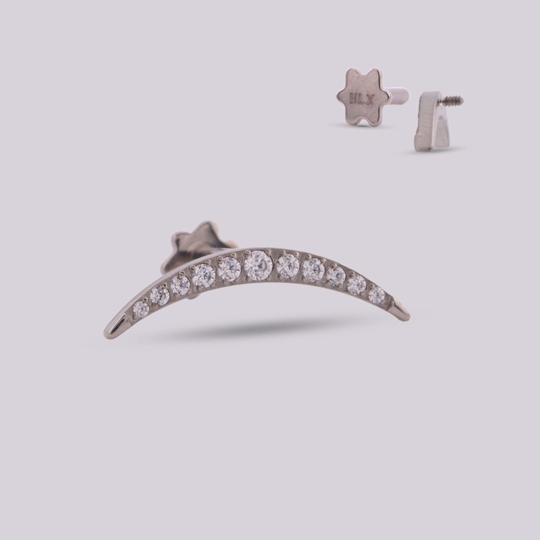 Labret en titanio en forma de media luna - Seti - Helix Body Jewelry - Tienda Online de Piercings