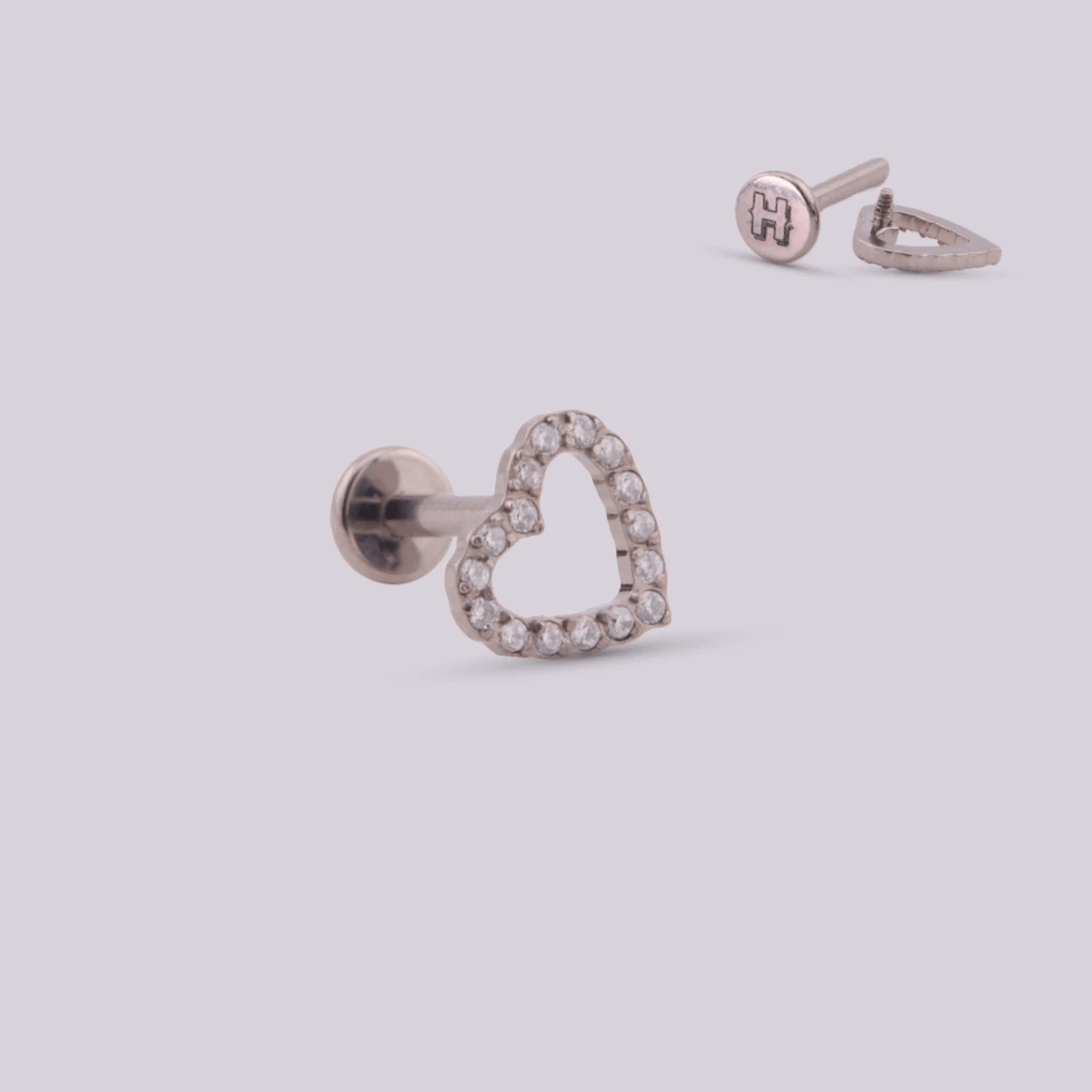 Joya para oreja con forma de corazón - Helix Body Jewelry - Tienda Online de Piercings