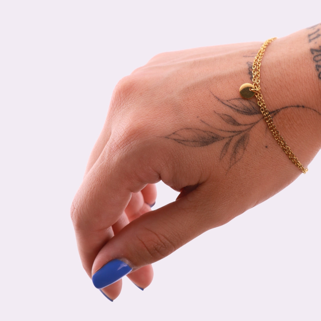 Pulsera Personalizada Dorada con Aplique Circular | Mujer