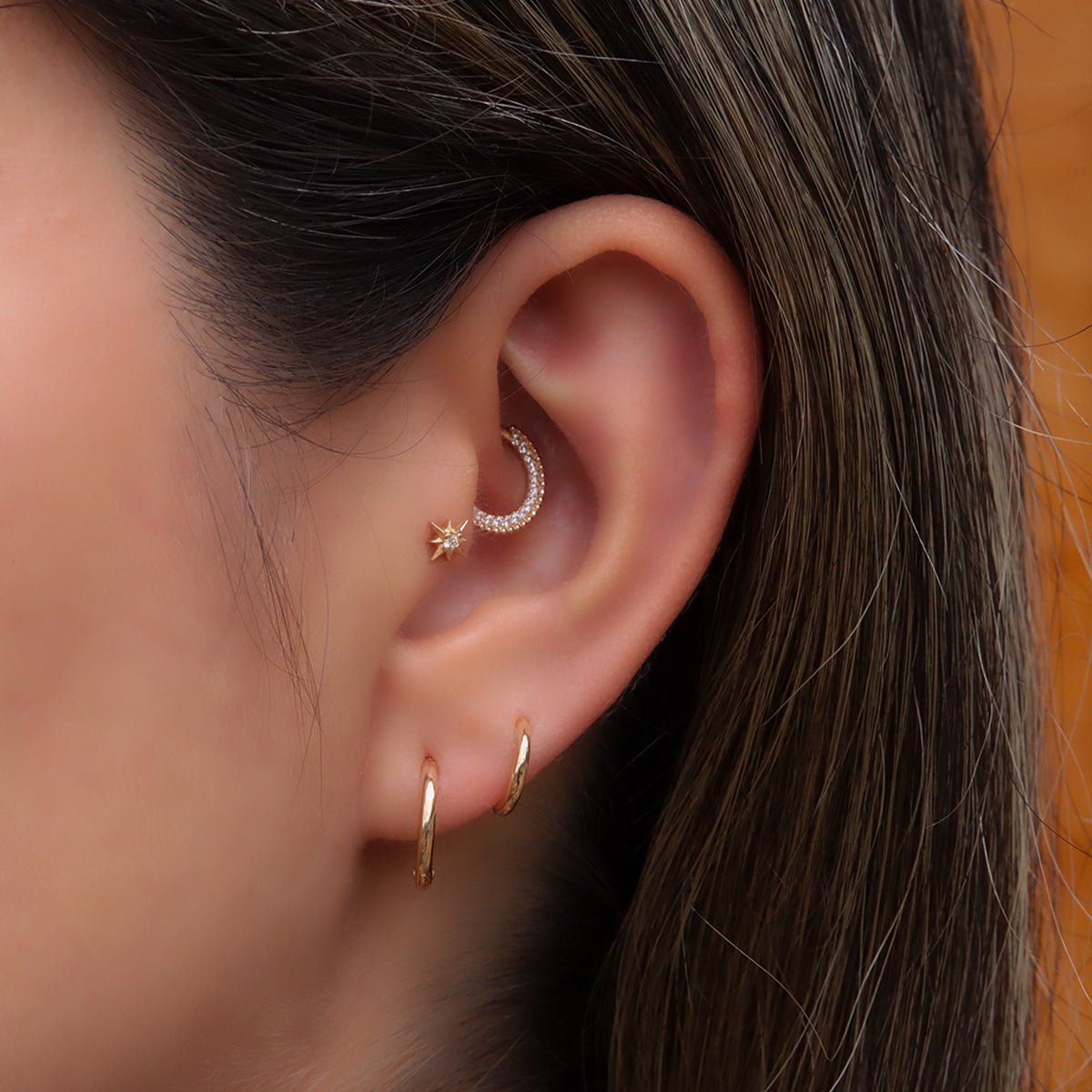 Joya en oro con diseño de estrella y diamante - Helix Body Jewelry - Tienda Online de Piercings