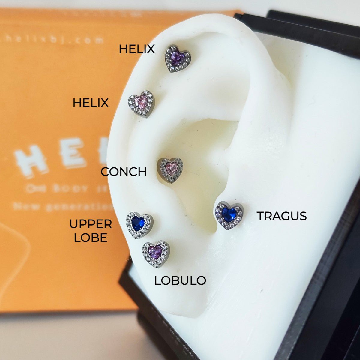 Labret en titanio en forma de corazón - Helix Body Jewelry - Tienda Online de Piercings