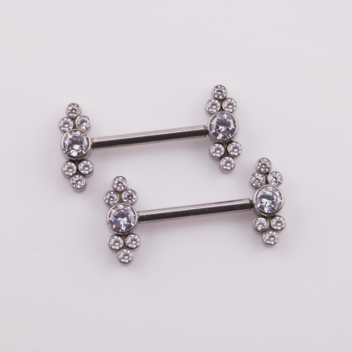 Piercing Pezón Isa - Helix Body Jewelry - Tienda Online de Piercings