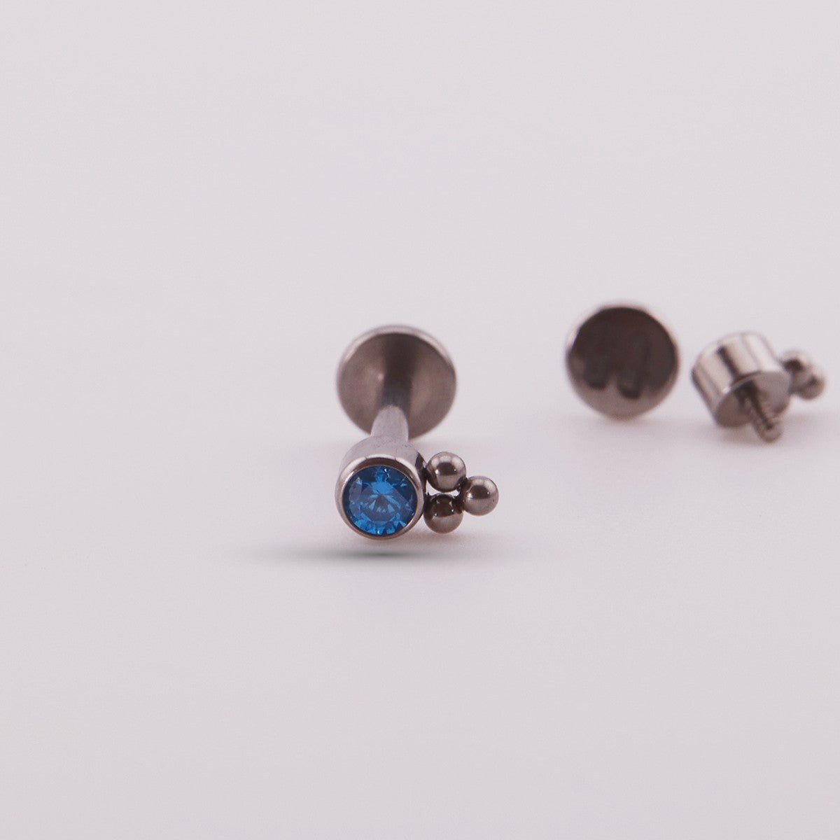 Joyas en titanio para piercing - Minni - Helix Body Jewelry - Tienda Online de Piercings