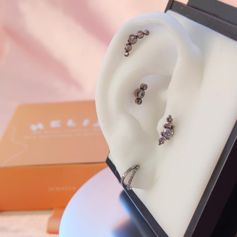 Joya para piercing de oreja - Isis - Helix Body Jewelry - Tienda Online de Piercings