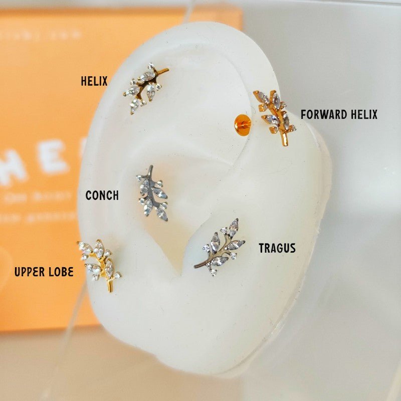 Piercing con cristales en forma de hoja Rowa - Helix Body Jewelry - Tienda Online de Piercings